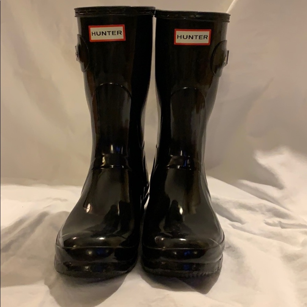 Hunter black short boots